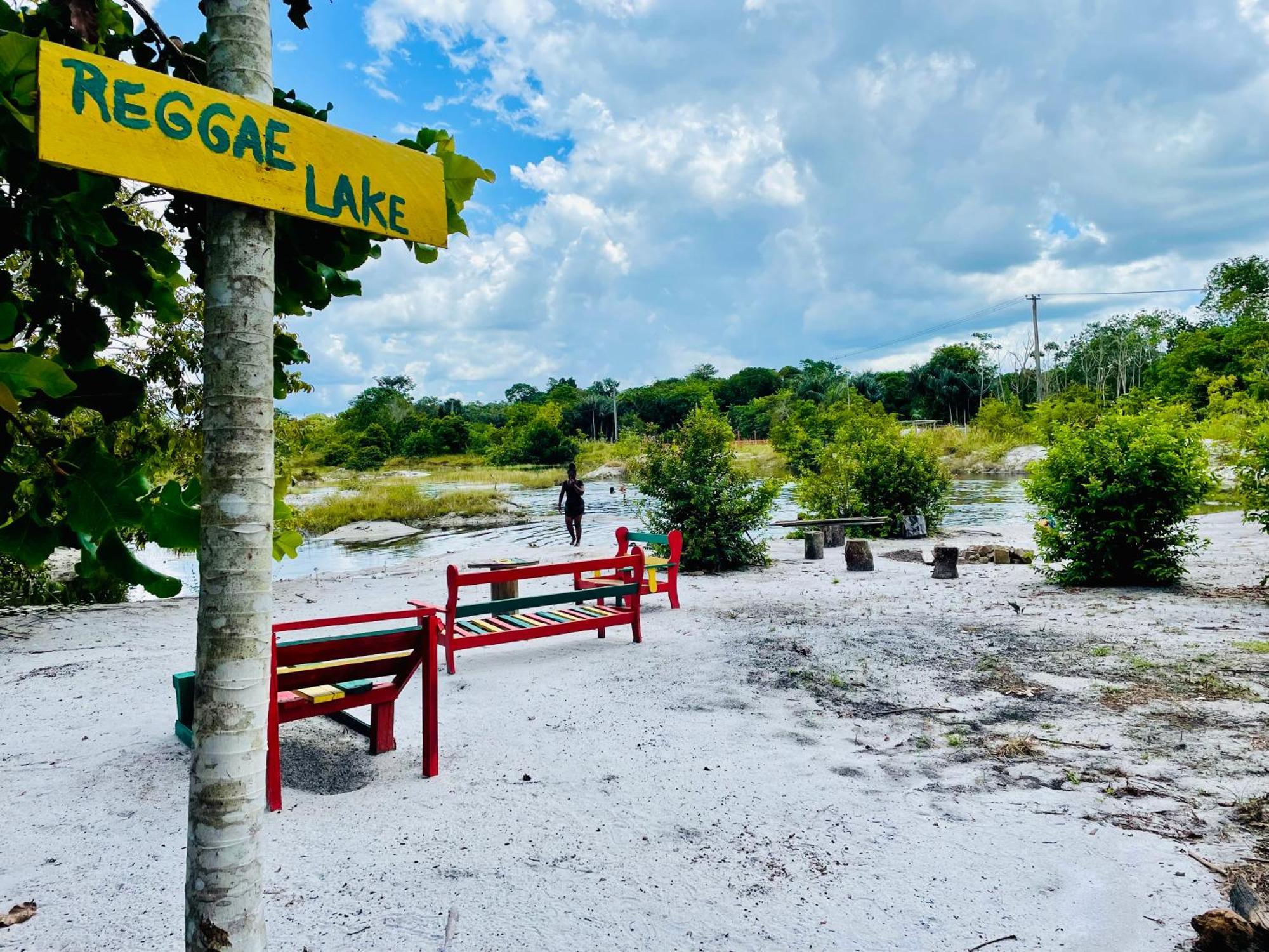 Land Of Promise - Reggae Bar & Eco Village Zanderij Εξωτερικό φωτογραφία
